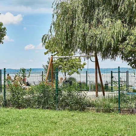 Cadet - Hostaid Apartman